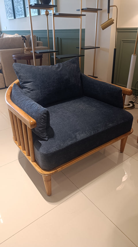The Julius Sofa Set