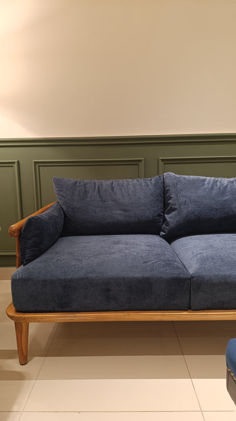 The Julius Sofa Set